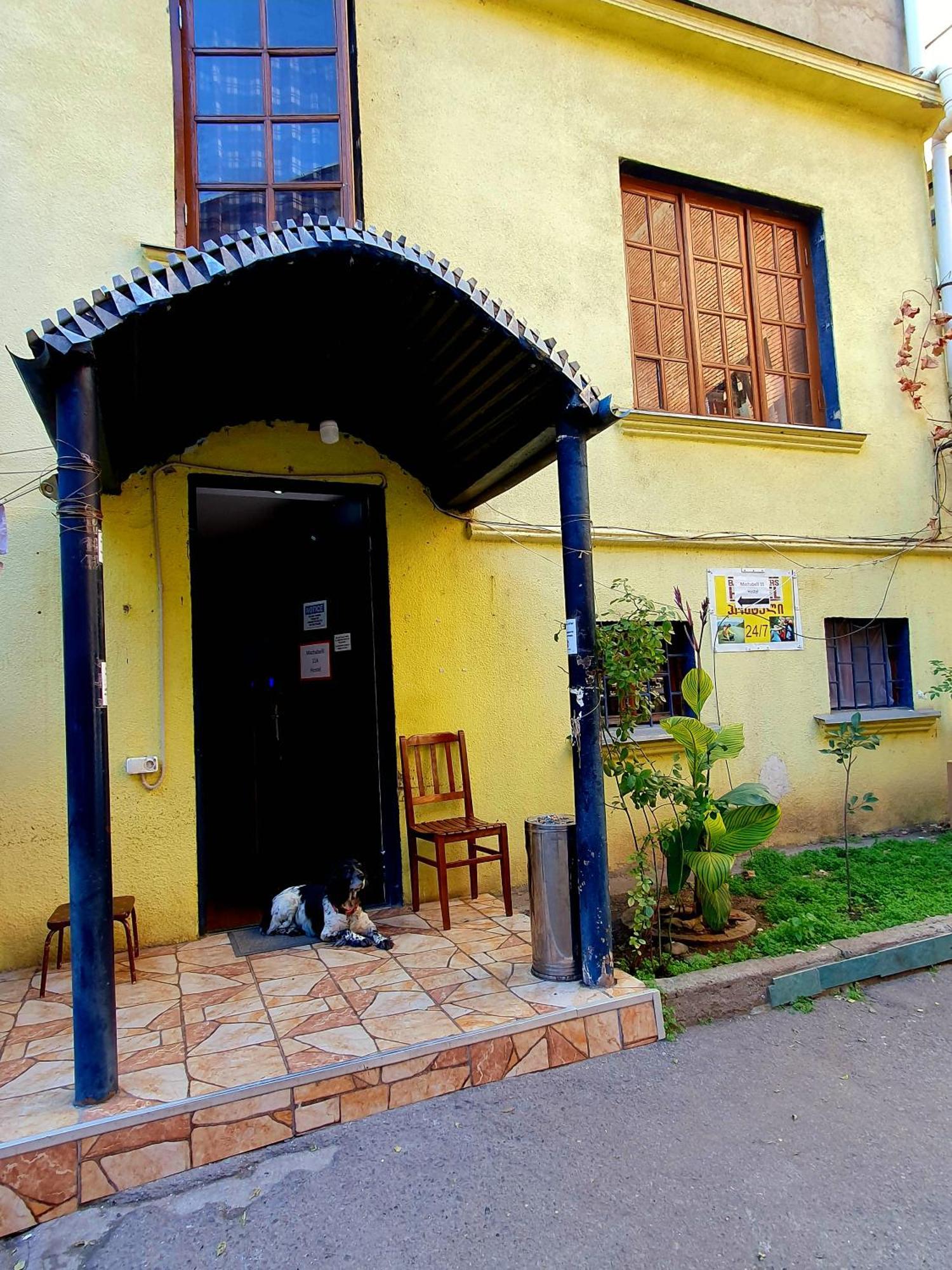 Machabelli 11A Hostel Tbilisi Exterior foto